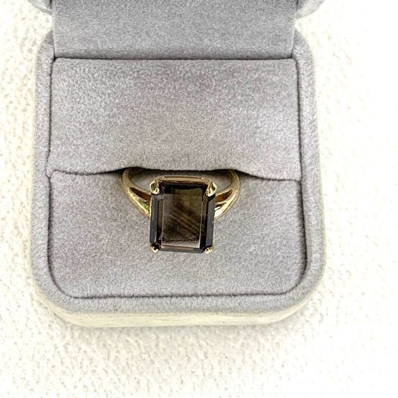 Sarah Coventry Jewelry - Vintage Sarah Coventry gold ring